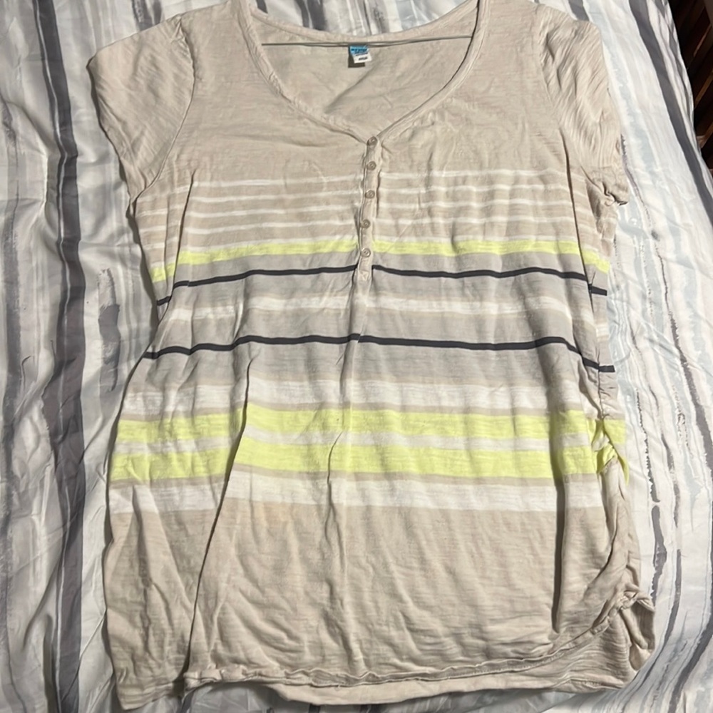 Old Navy top